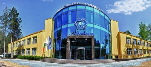 Частно училище ДЕЛФИНИТЕ